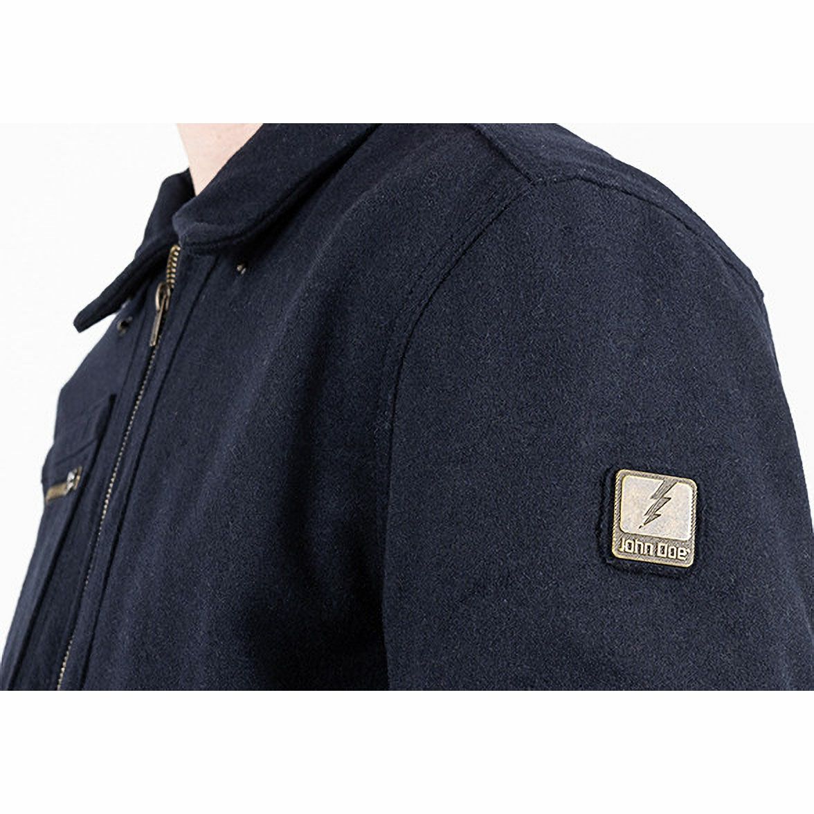 John Doe｜エスケープ ウール ジャケット｜ファブリックJohn Doe｜エスケープ ウール ジャケット｜ファブリック｜ネイビー｜モデル着用