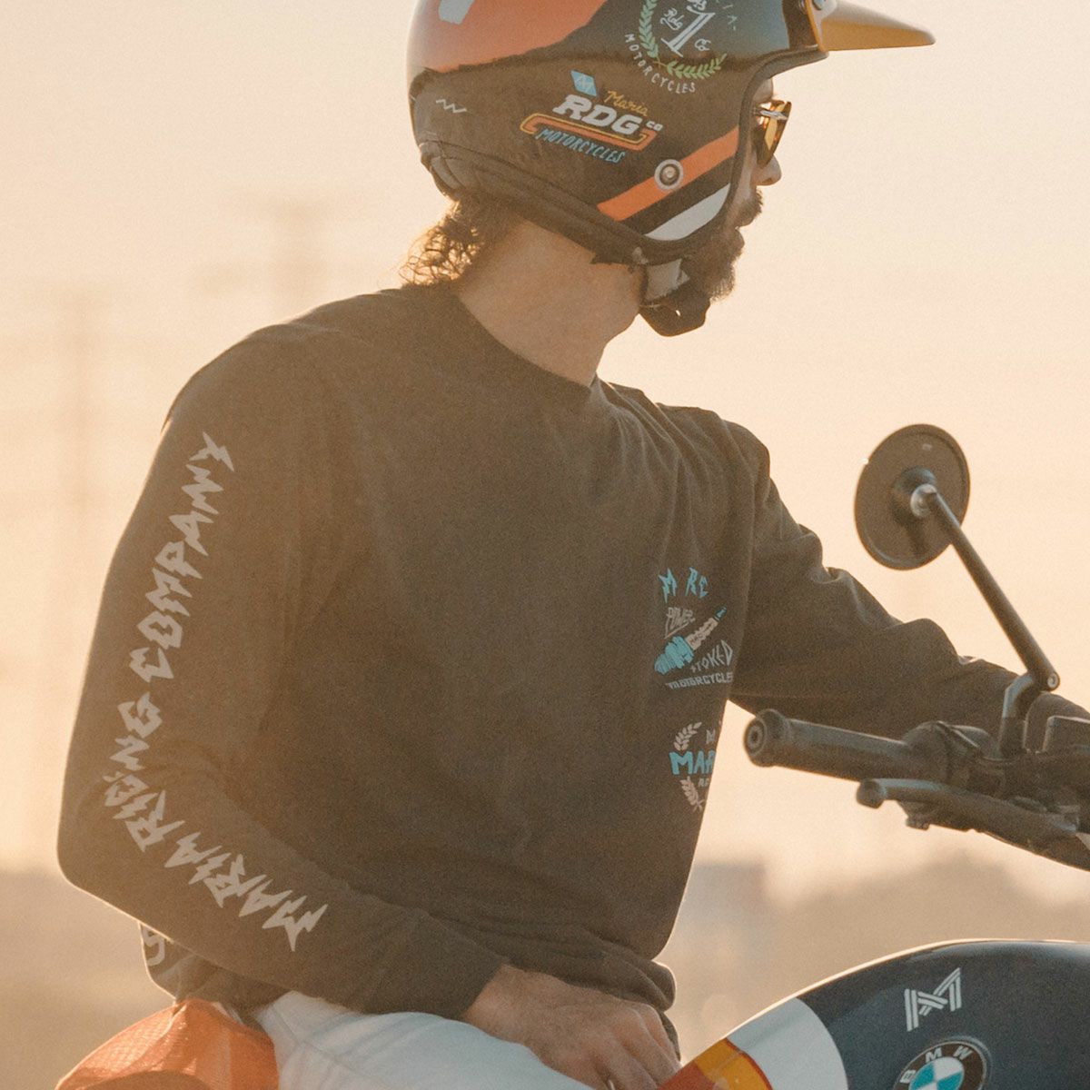 Maria Riding Company｜イグニッション ロングスリーブ｜ダークグレー｜モデル着用