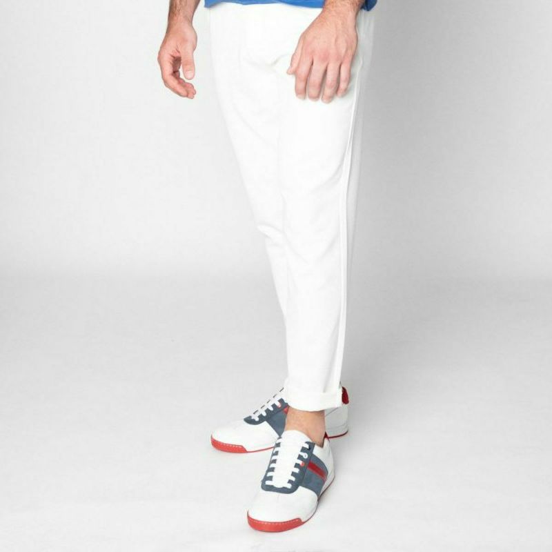 Linea di Corsa｜ハラマ ビアンコ｜スニーカー｜ホワイト×ブルー×レッド｜モデル着用
