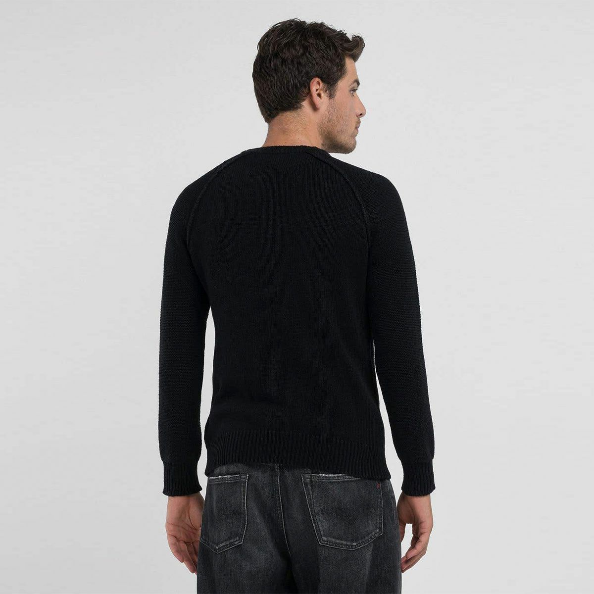 Replay｜クルーネック タイガー セーター｜ニット｜ブラック｜モデル着用