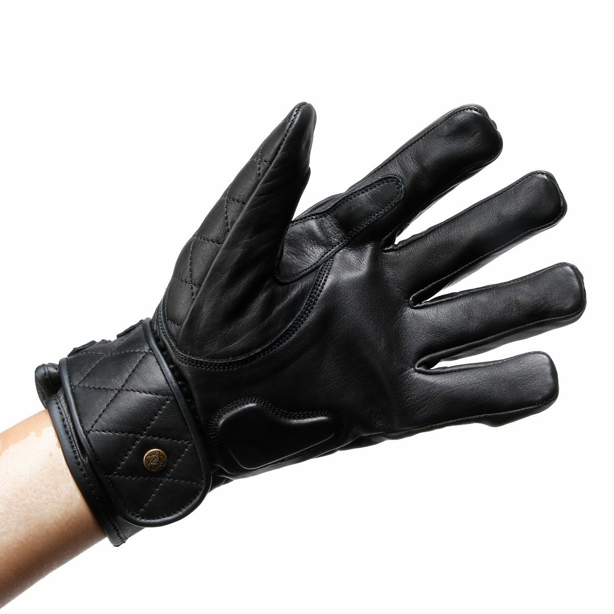 Goldtop｜キルティング カフェレーサー レザーグローブ｜3シーズン｜ブラック｜モデル着用