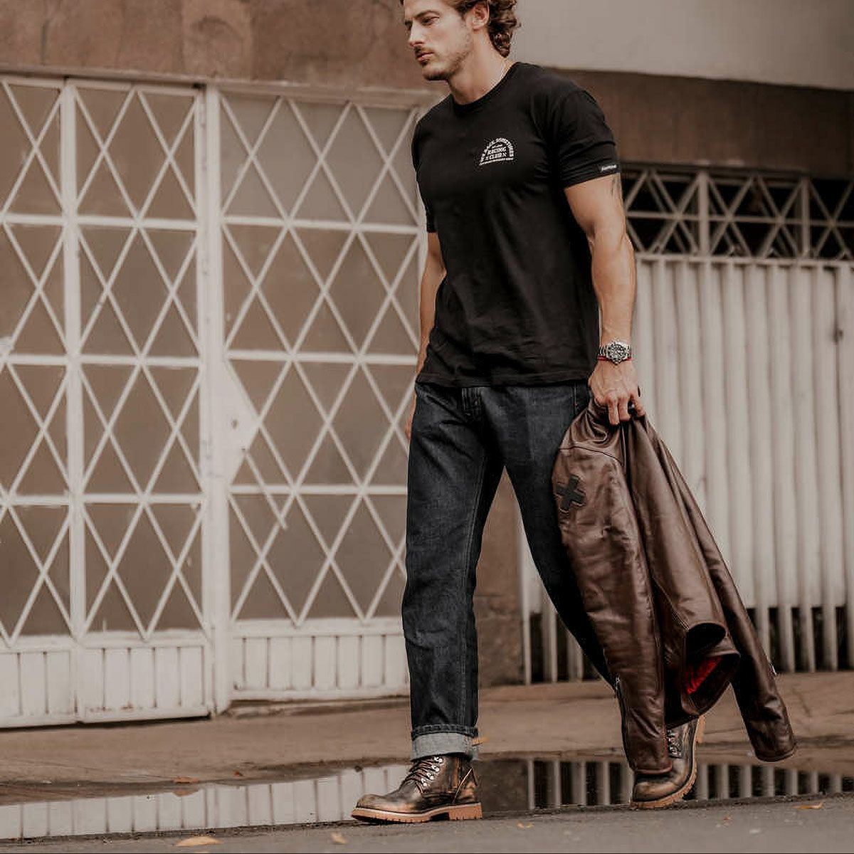 UMBERTO x LUCE｜デューン バイカーブーツ｜ブーツタイプ｜ダークブラウン｜モデル着用