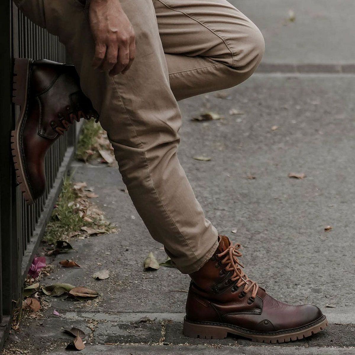 UMBERTO x LUCE｜クラヴィッツ クラシック エブリデイ｜ブーツタイプ｜シナモンブラウン｜モデル着用