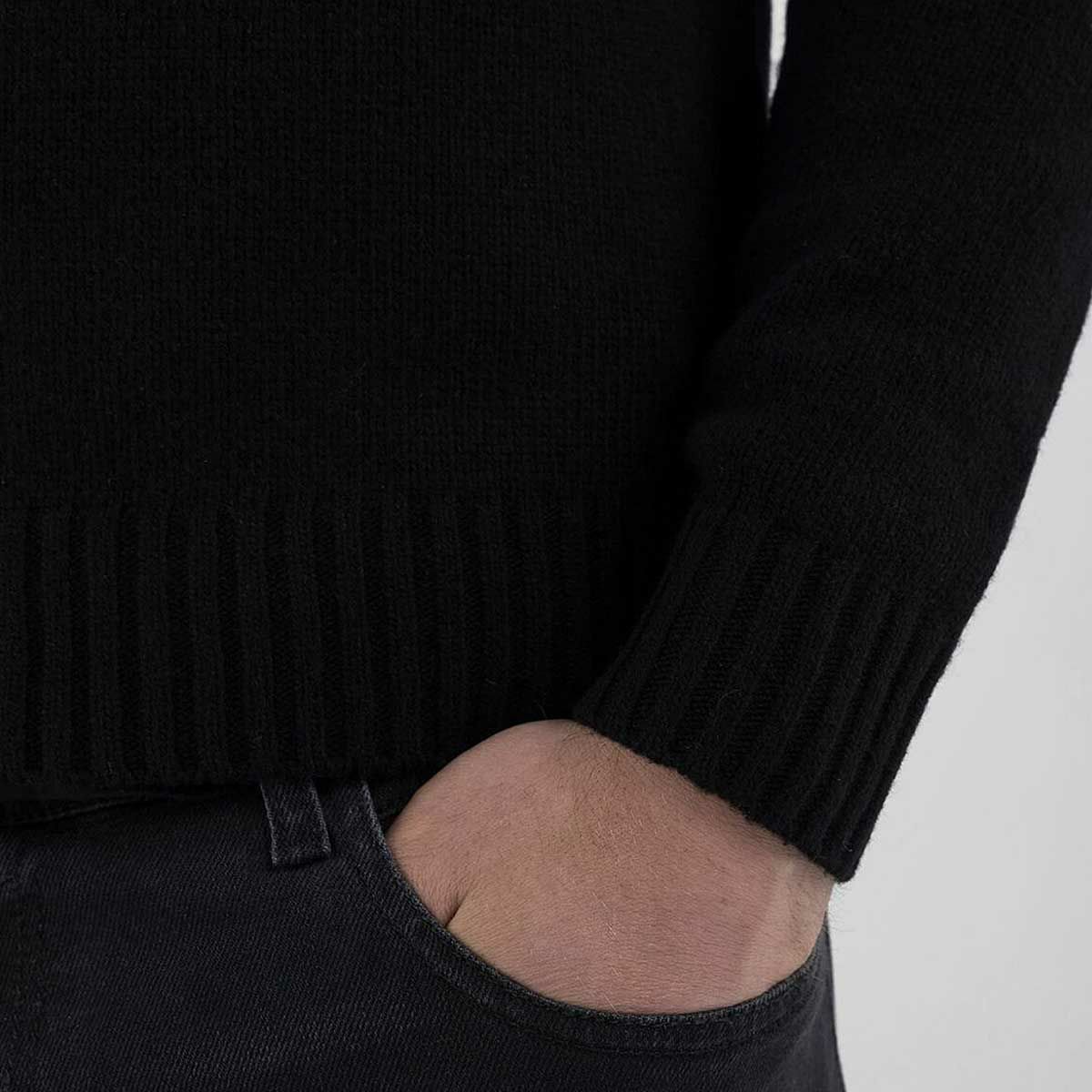 Replay｜ウールブレンド ニット｜ブラック｜モデル着用