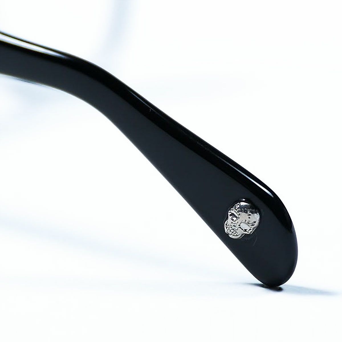 Dark｜可視調光バイカーサングラス｜ブラック