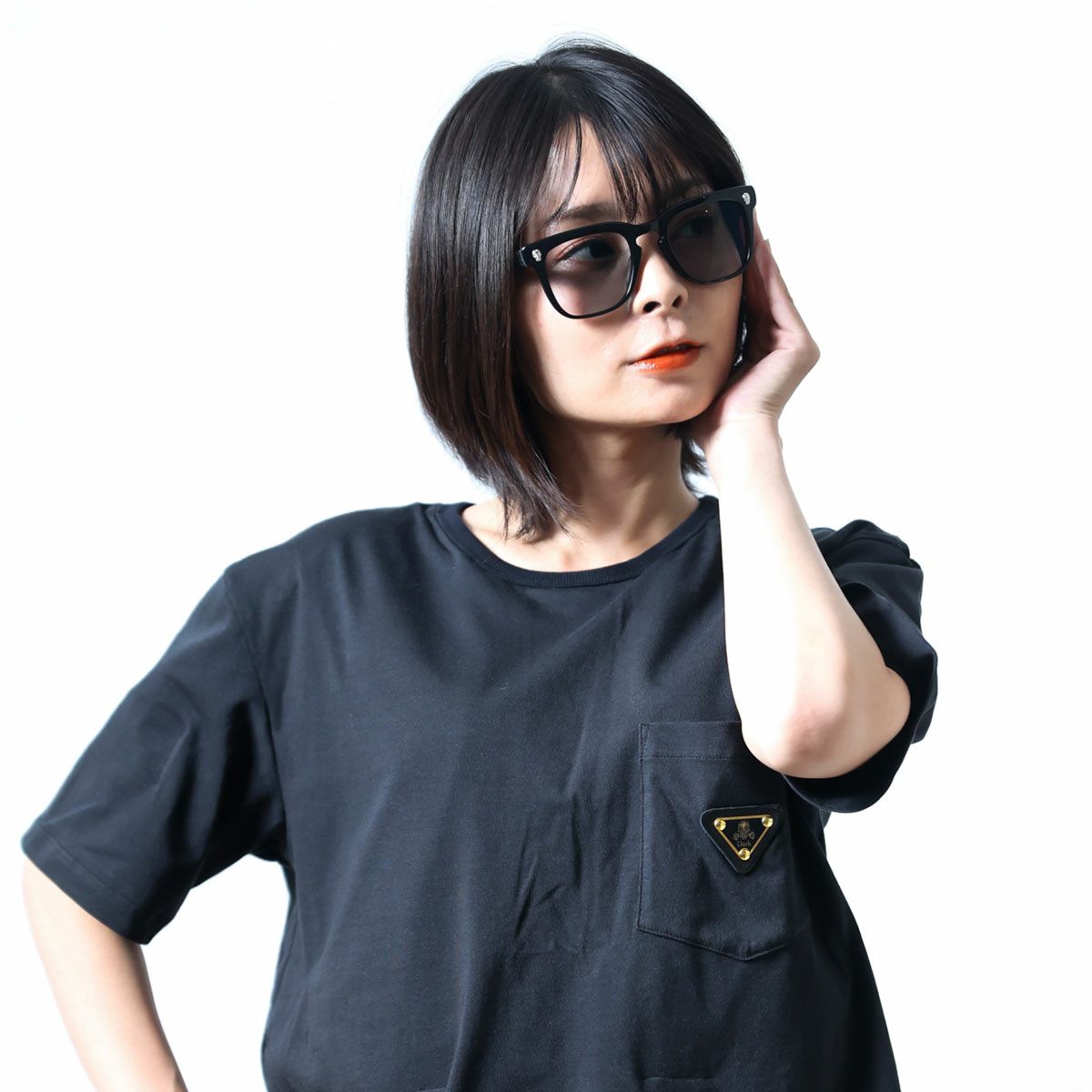 Dark｜可視調光バイカーサングラス｜ブラック｜モデル着用