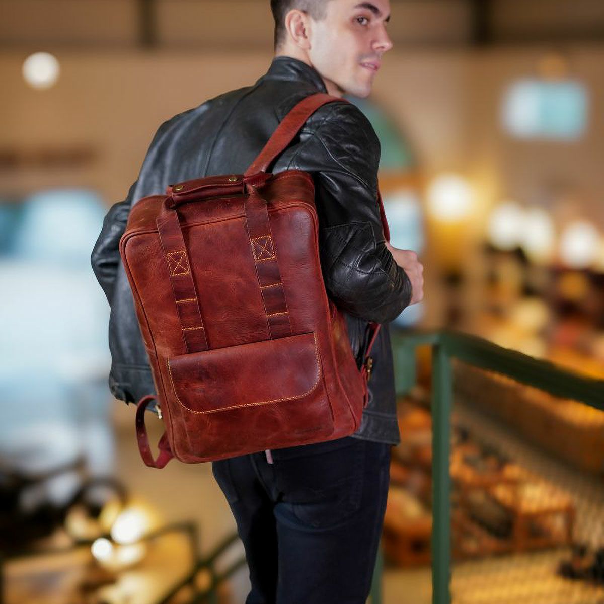 Trip Machine｜イーストウッド バックパック｜チェリーレッド｜使用イメージ