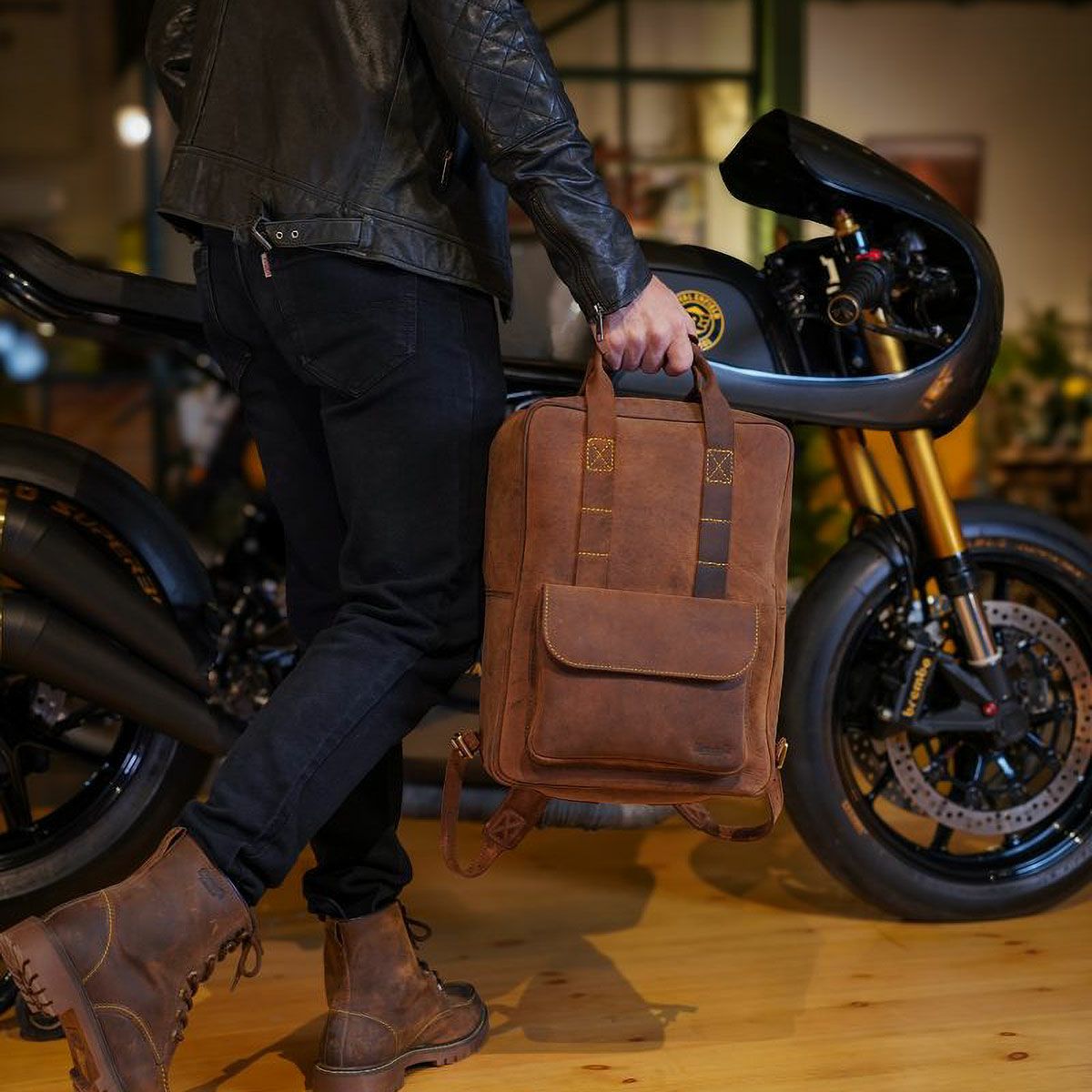 Trip Machine｜イーストウッド バックパック｜タバコブラウン｜使用イメージ