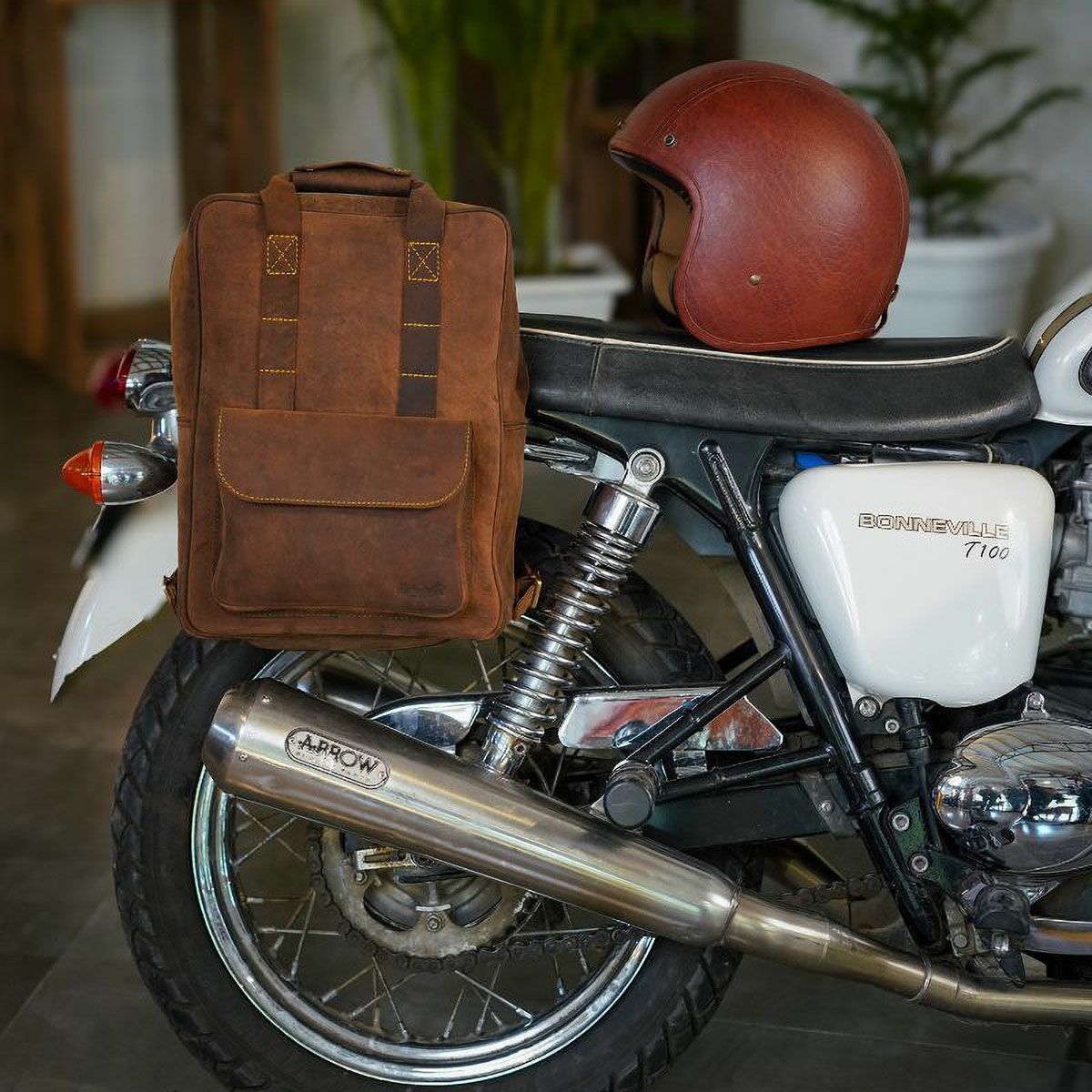 Trip Machine｜イーストウッド バックパック｜タバコブラウン｜使用イメージ