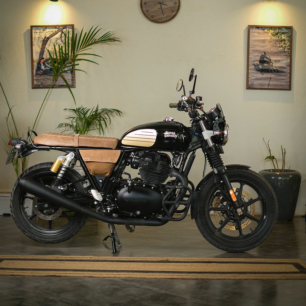 Trip Machine｜レネゲード サイド パネル｜サイドバッグ｜ブラウン×タバコ｜使用イメージ