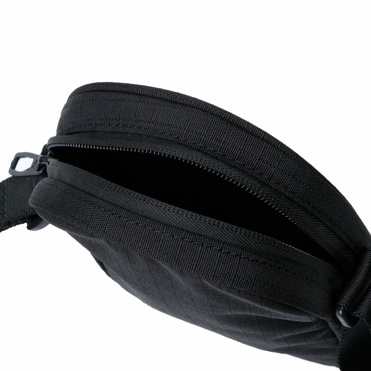 BMW PUMA｜BMW スモール ポータブルバッグ｜ブラック