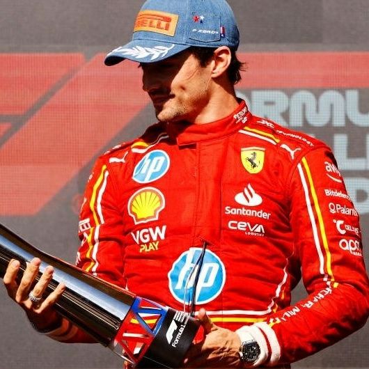 PIRELLI｜ピレリ F1 2024 アメリカGP ポディウムキャップ｜帽子｜デニムブルー｜モデル着用