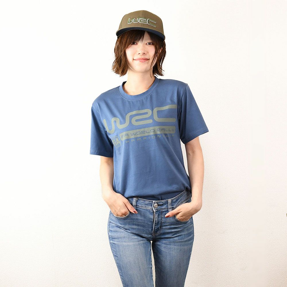 WRC｜WRCフラットキャップ｜帽子｜オリーブ｜モデル着用