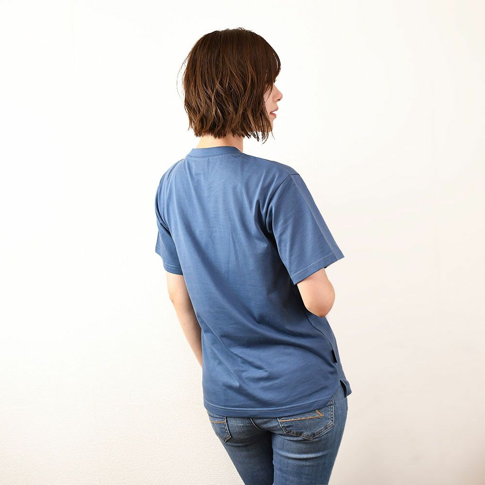 WRC｜WRCTシャツ クラシック｜ネイビー｜モデル着用