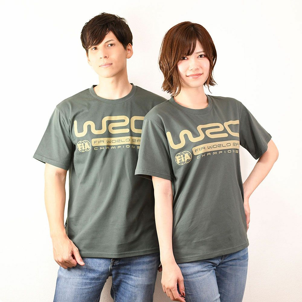 WRC｜WRCTシャツ クラシック｜オリーブ｜モデル着用