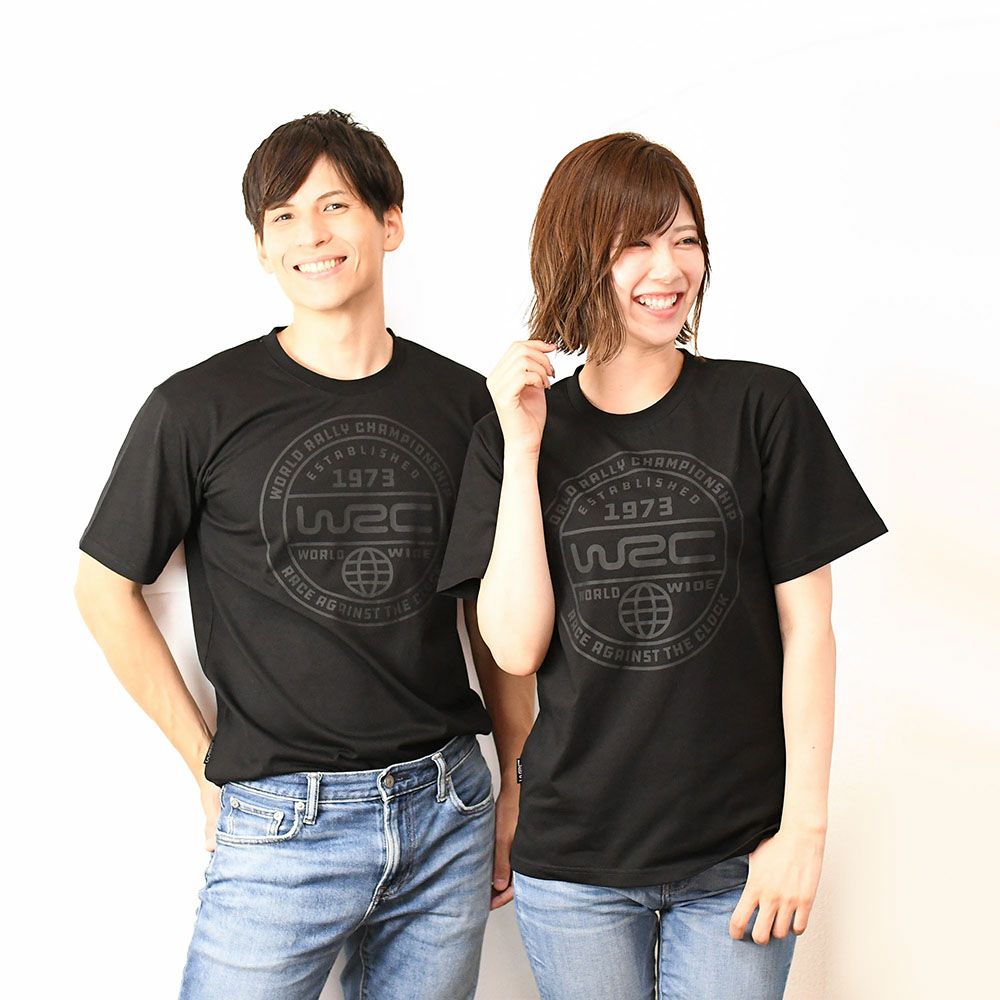 WRC｜WRCTシャツ サークル｜ブラック｜モデル着用
