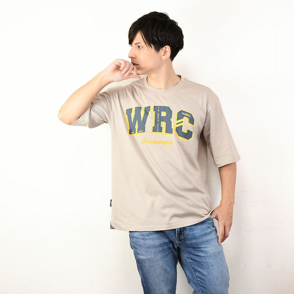 WRC｜WRCTシャツ カレッジ｜グレー｜モデル着用