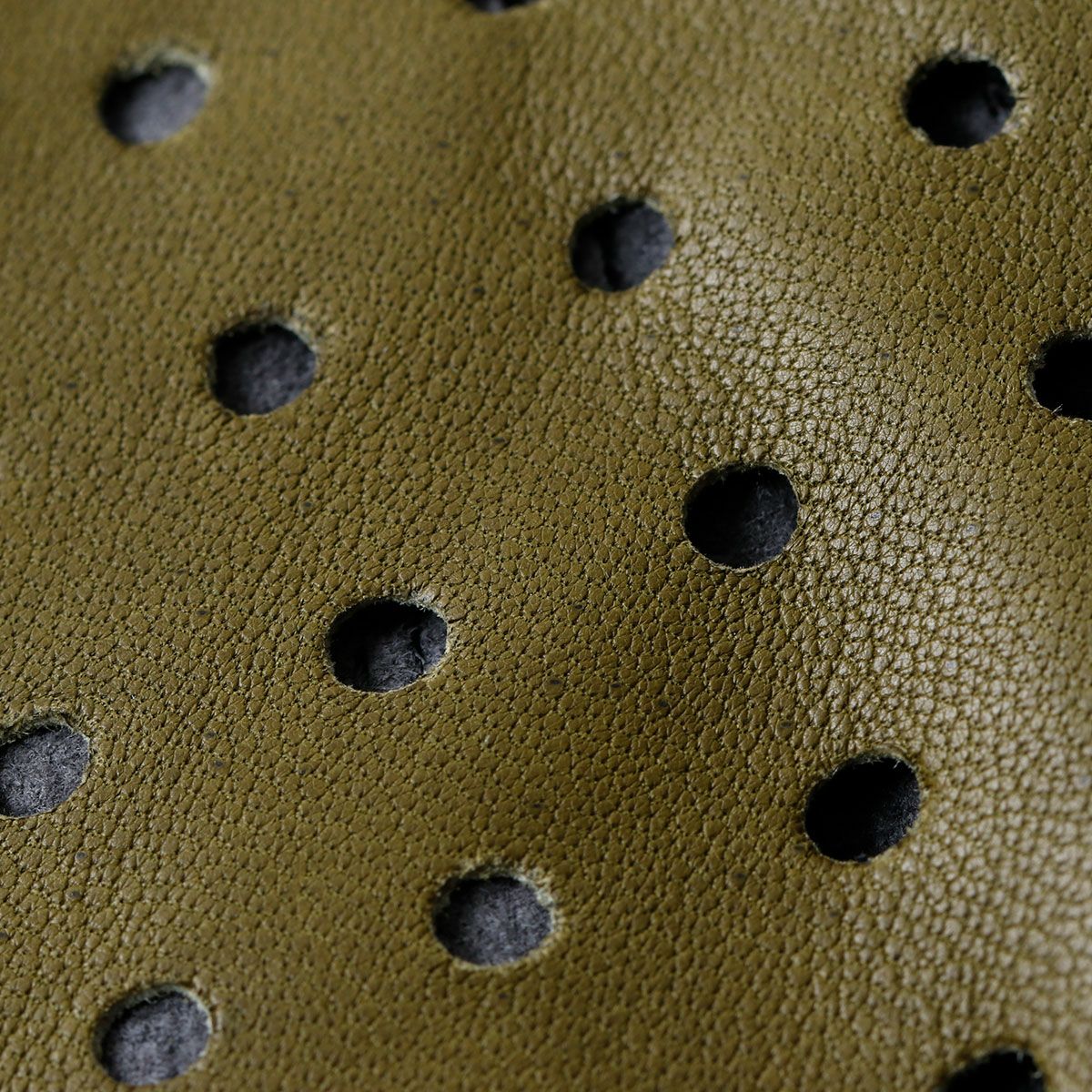 AUTODROMO｜パーフォレーテッド レザー ドライビング グローブ｜ロング｜オリーブ×ブラック