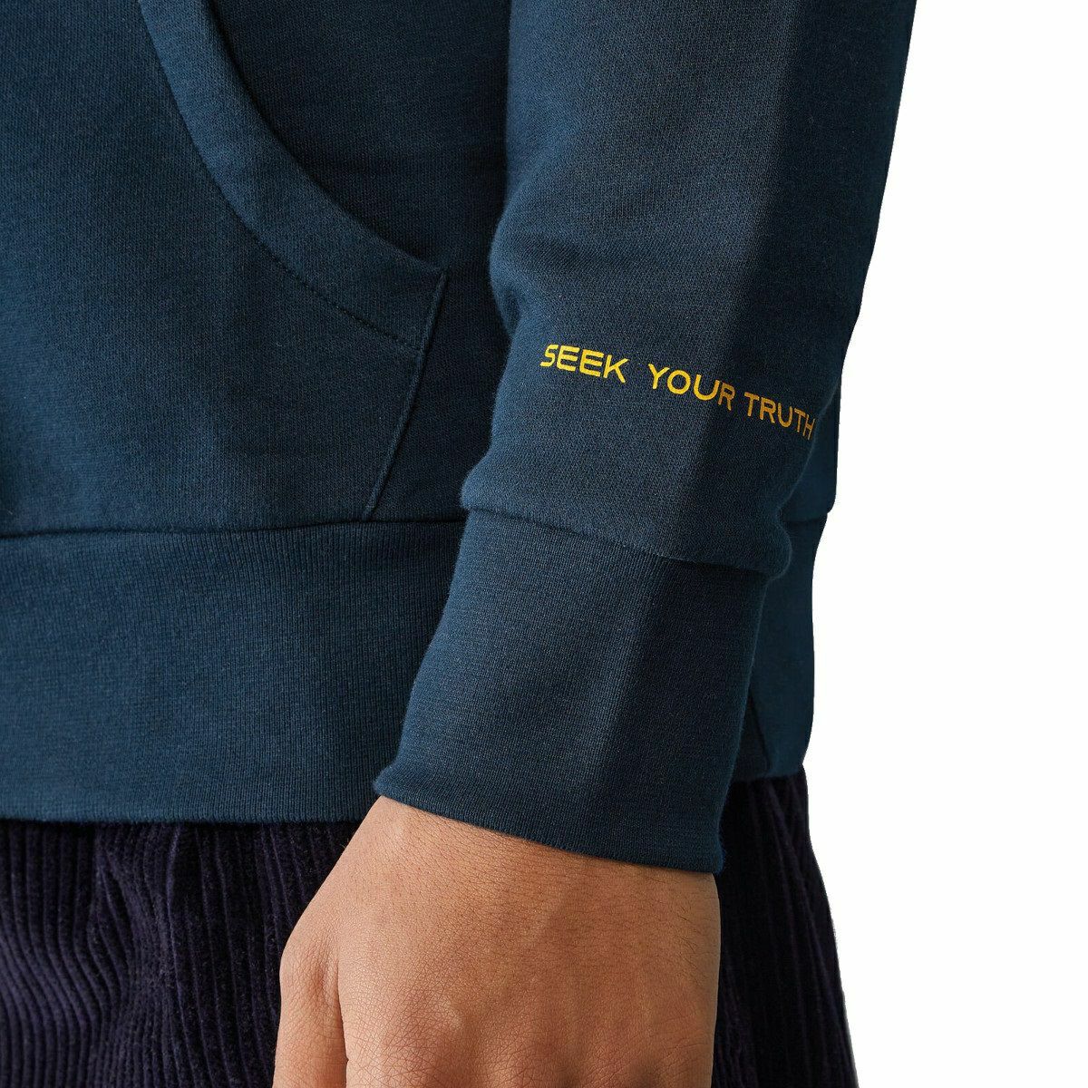 AyrtonSenna｜アイルトン・セナ ロゴ フーディー｜ネイビー｜モデル着用