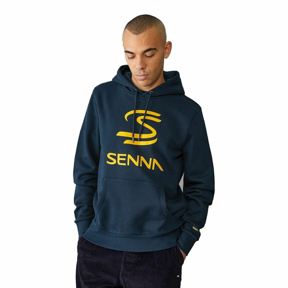 AyrtonSenna｜アイルトン・セナ ロゴ フーディー｜ネイビー｜モデル着用