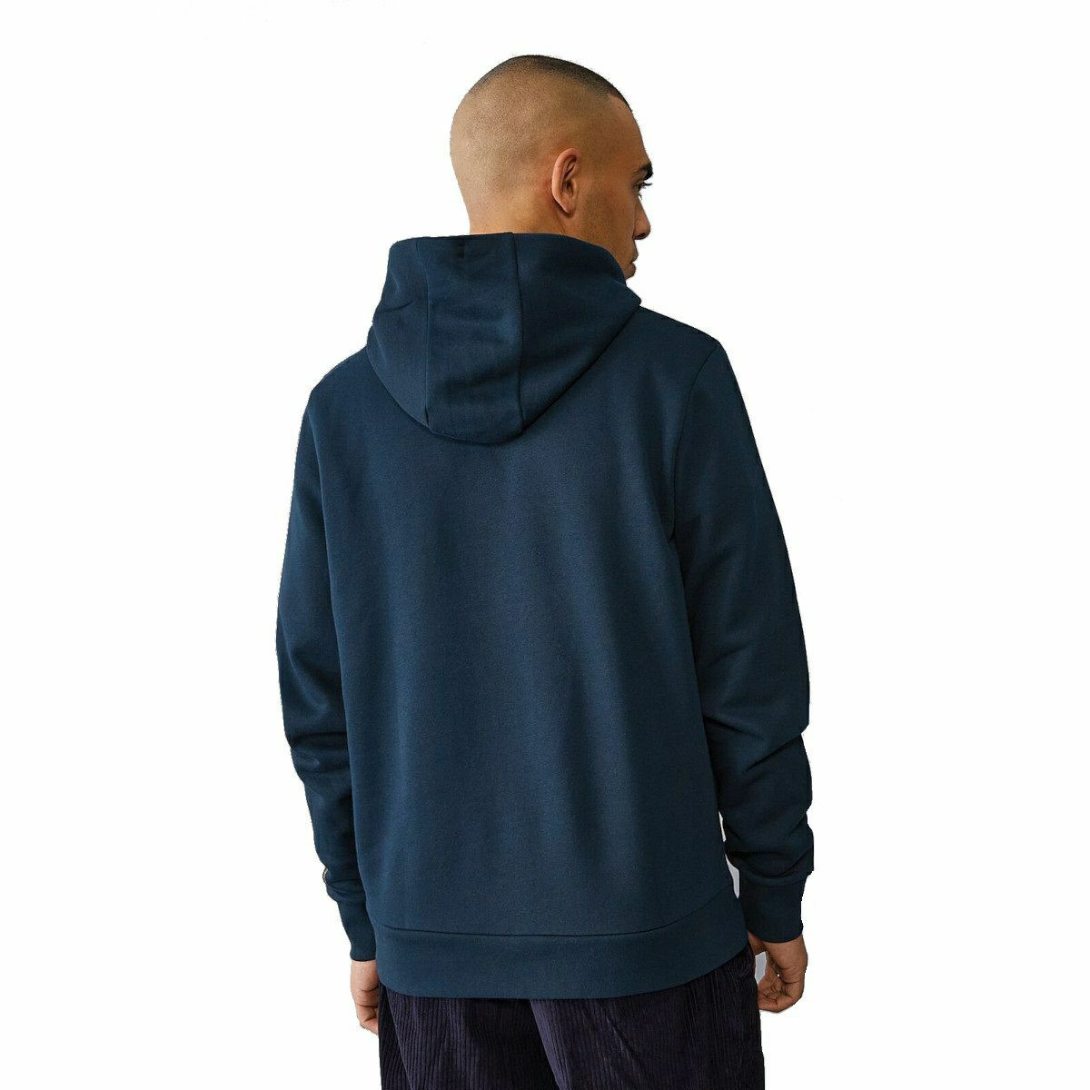 AyrtonSenna｜アイルトン・セナ ロゴ フーディー｜ネイビー｜モデル着用