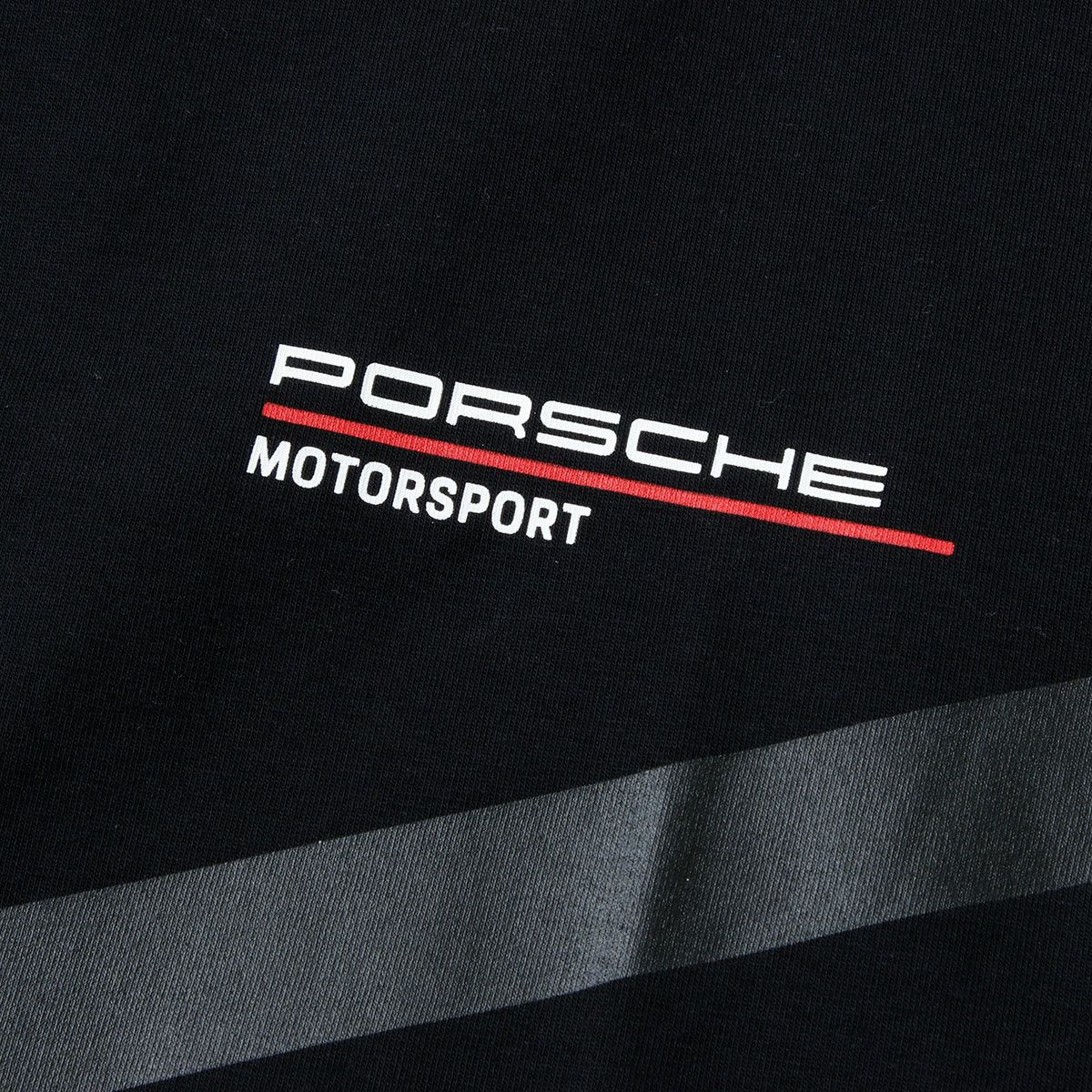 PORSCHE｜ポルシェ モータースポーツ FW スモール ロゴ Tシャツ｜ブラック×レッド