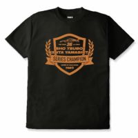 TOM’S｜【2024GT】チャンピオン記念Tシャツ｜Tシャツ｜ブラック