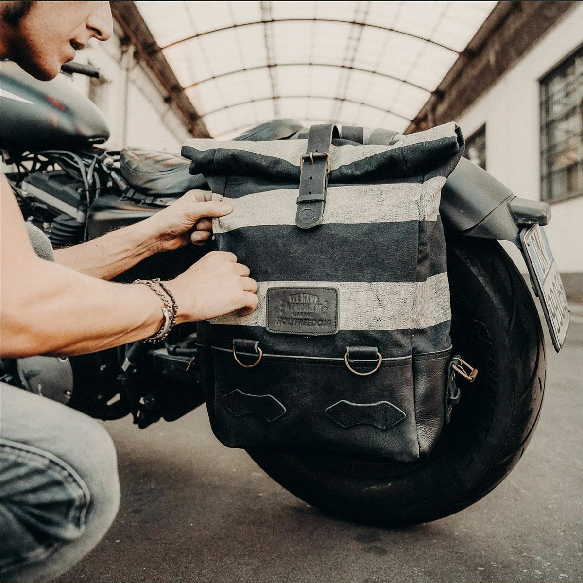 HolyFreedom｜フォルサム バックパック｜FOLSOM｜取り付けイメージ