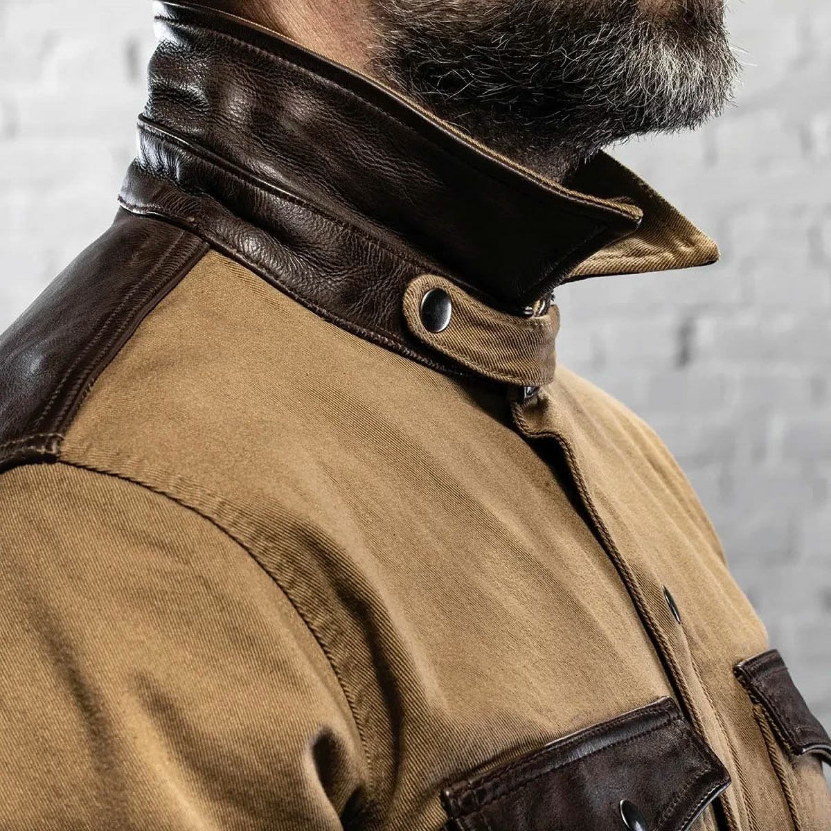 HolyFreedom｜コヨーテ ジャケット｜ファブリック｜コヨーテ×タン｜モデル着用