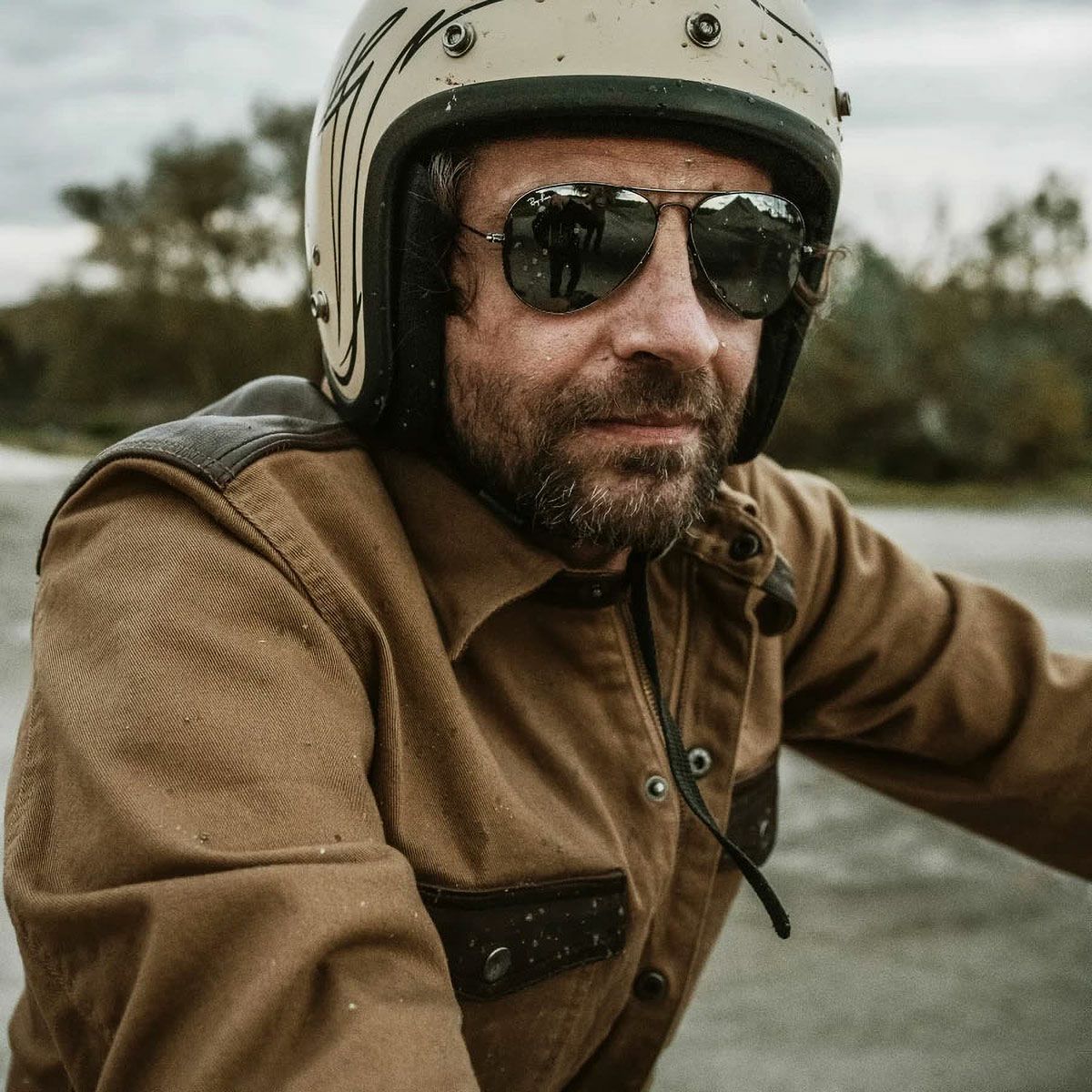 HolyFreedom｜コヨーテ ジャケット｜ファブリック｜コヨーテ×タン｜モデル着用