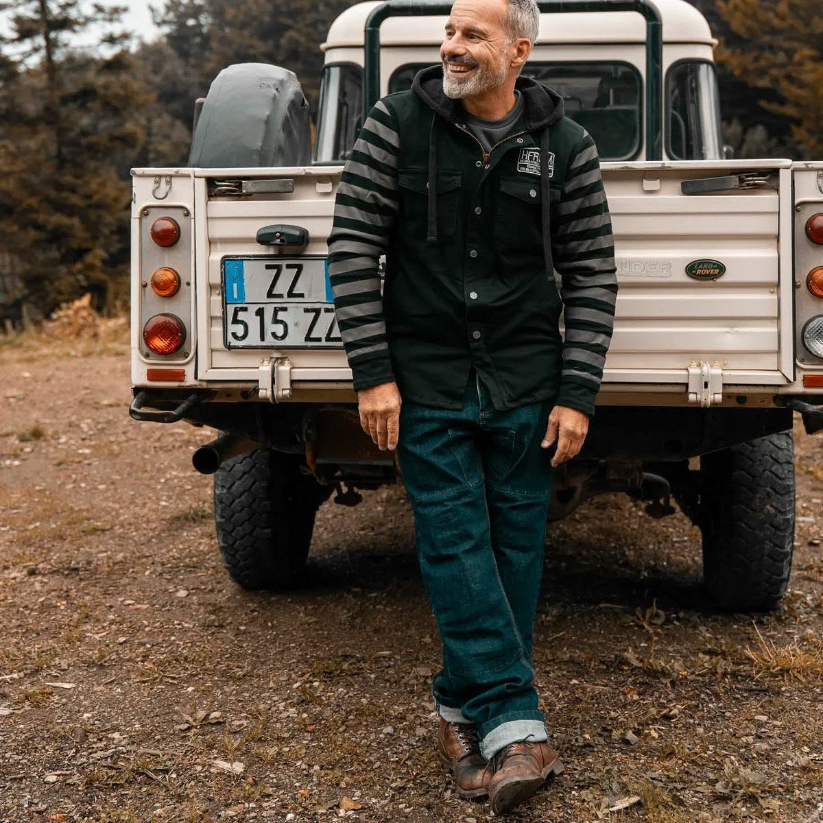 HolyFreedom｜フォルサム フーデッド シャツジャケット｜ファブリック｜ブラック｜モデル着用