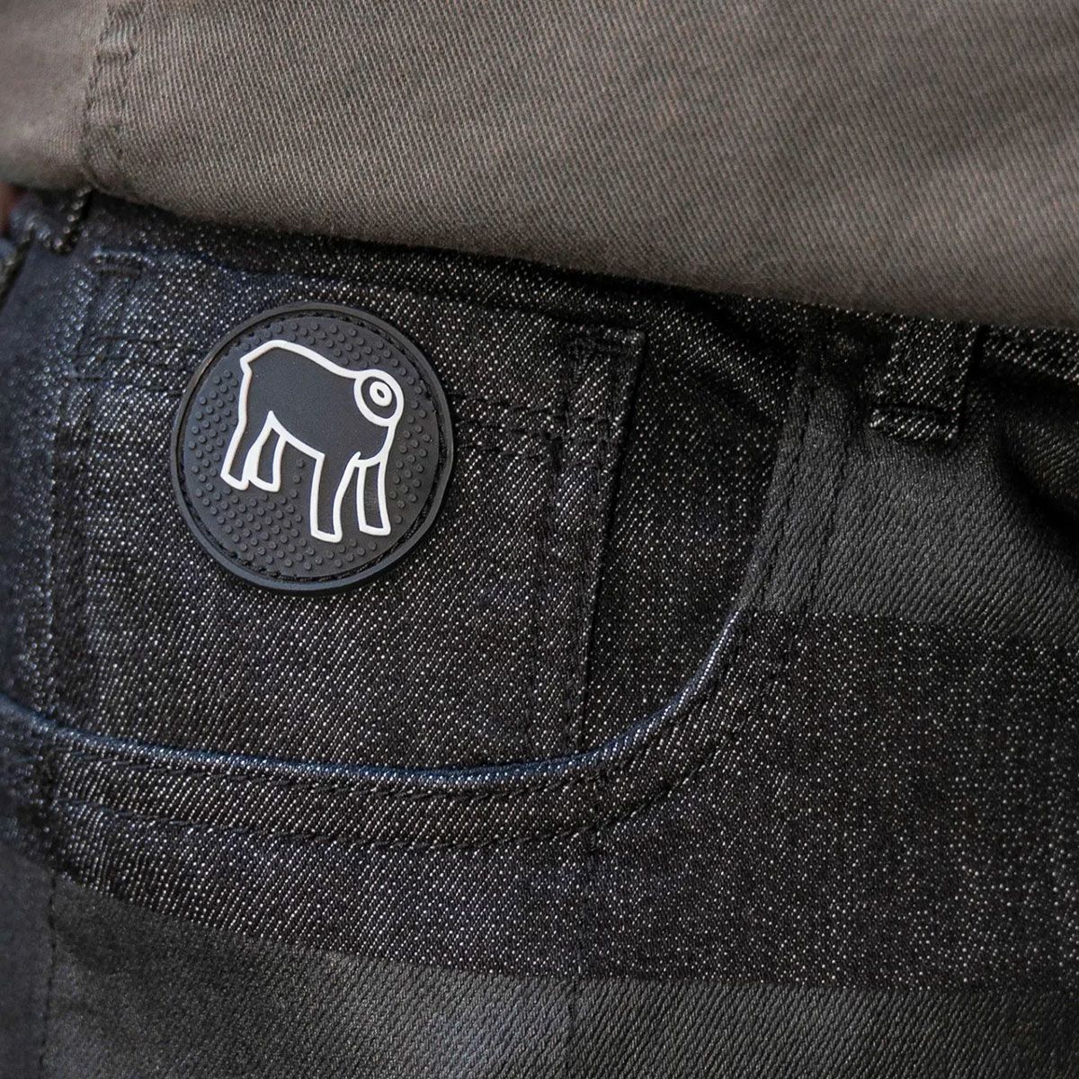 HolyFreedom｜カックル ブラックジーンズ｜デニム｜ブラック