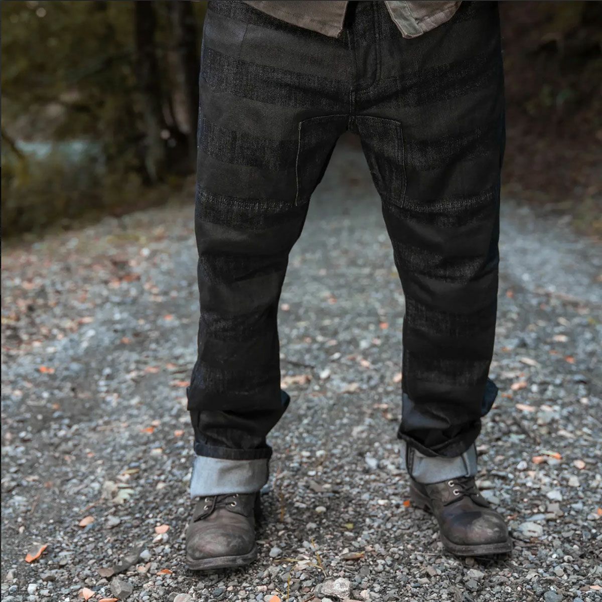 HolyFreedom｜カックル ブラックジーンズ｜デニム｜ブラック