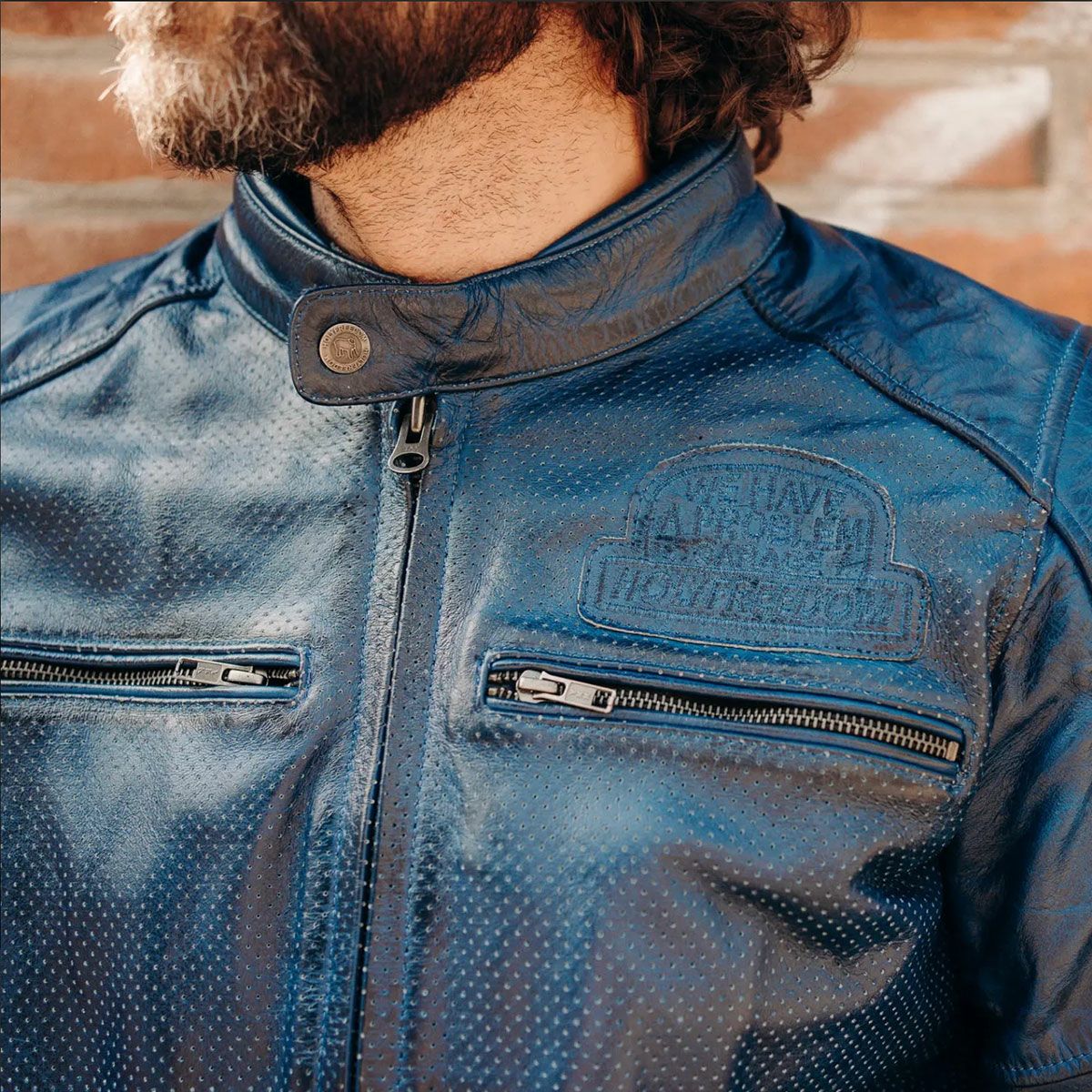 HolyFreedom｜ゼロ サマー ジャケット｜レザー｜ブルー｜モデル着用