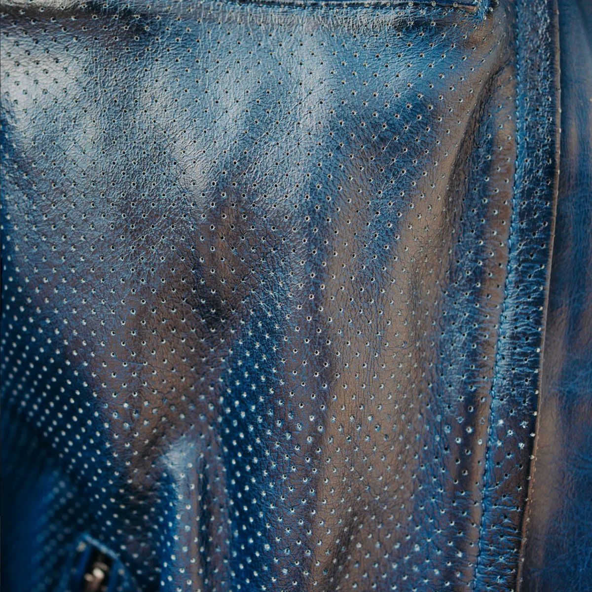 HolyFreedom｜ゼロ サマー ジャケット｜レザー｜ブルー｜モデル着用