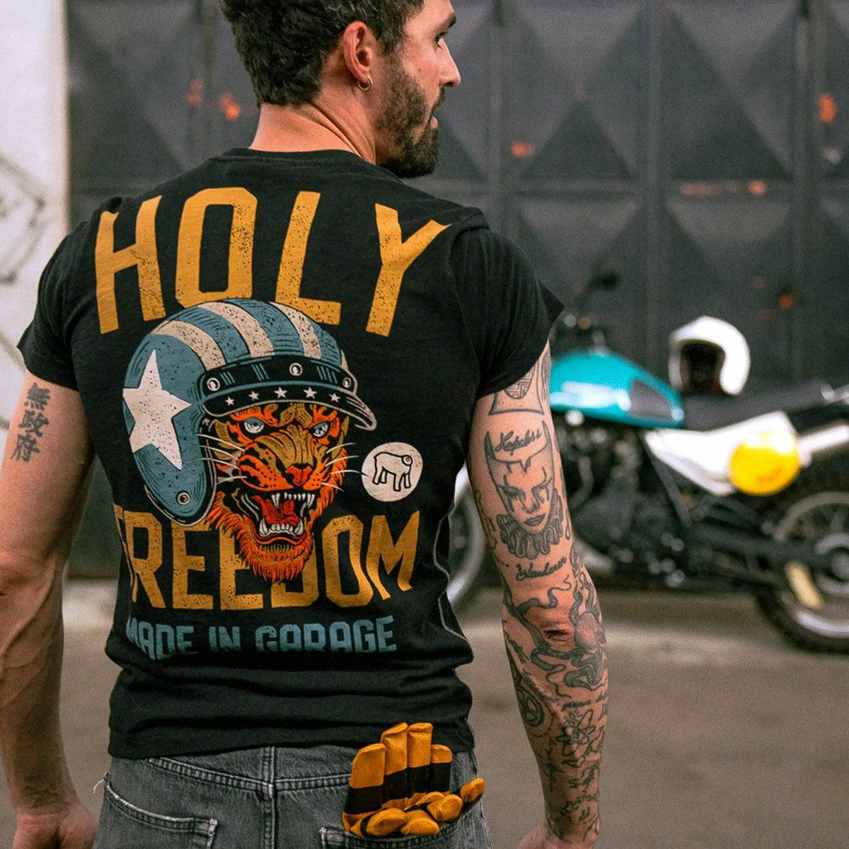 HolyFreedom｜タイガー Tシャツ｜ブラック