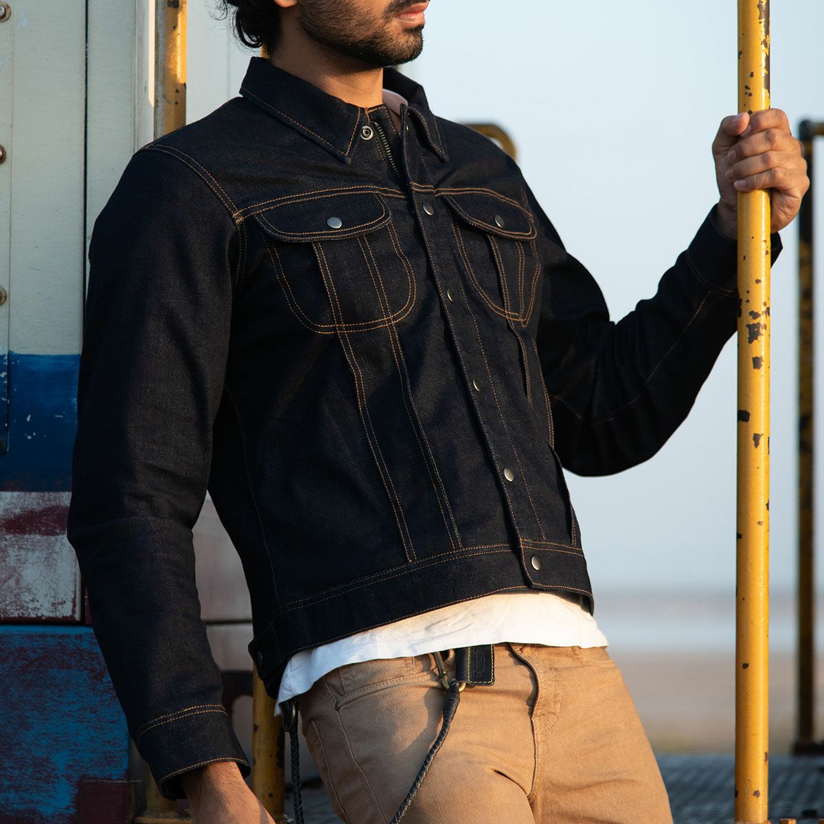 Trip Machine｜”ゼロ” デニム ライディングジャケット｜ファブリック｜インディゴ｜モデル着用