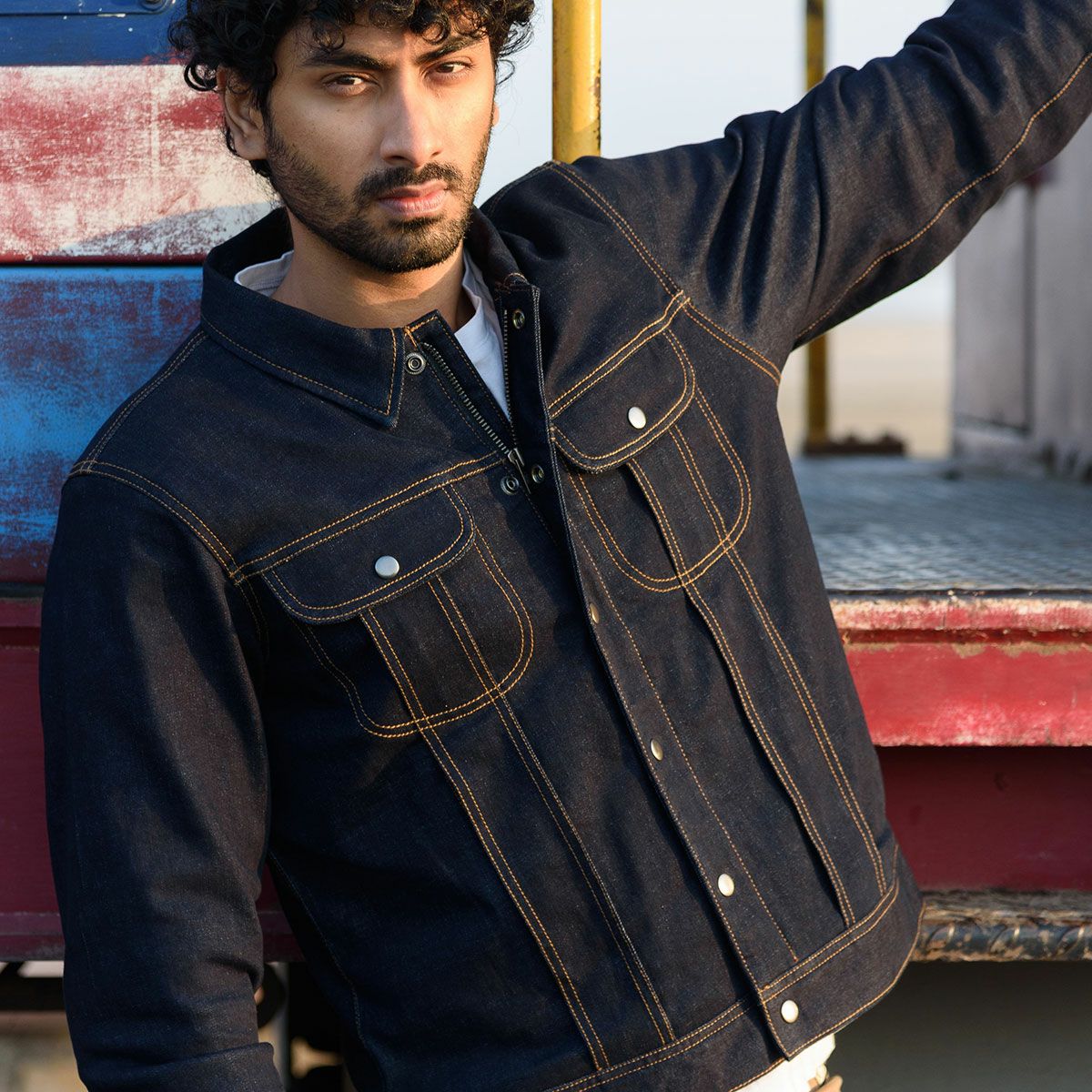 Trip Machine｜”ゼロ” デニム ライディングジャケット｜ファブリック｜インディゴ｜モデル着用