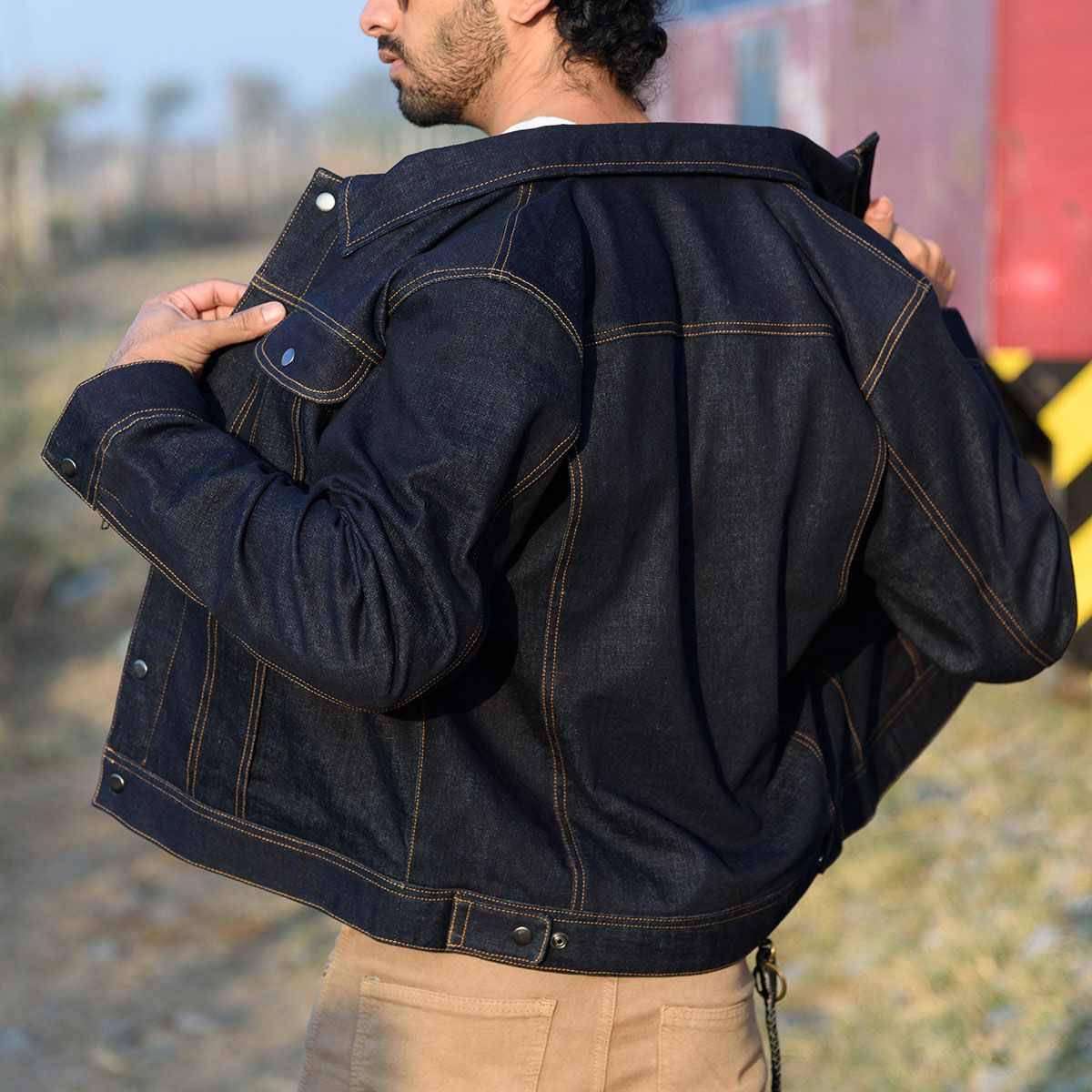 Trip Machine｜”ゼロ” デニム ライディングジャケット｜ファブリック｜インディゴ｜モデル着用