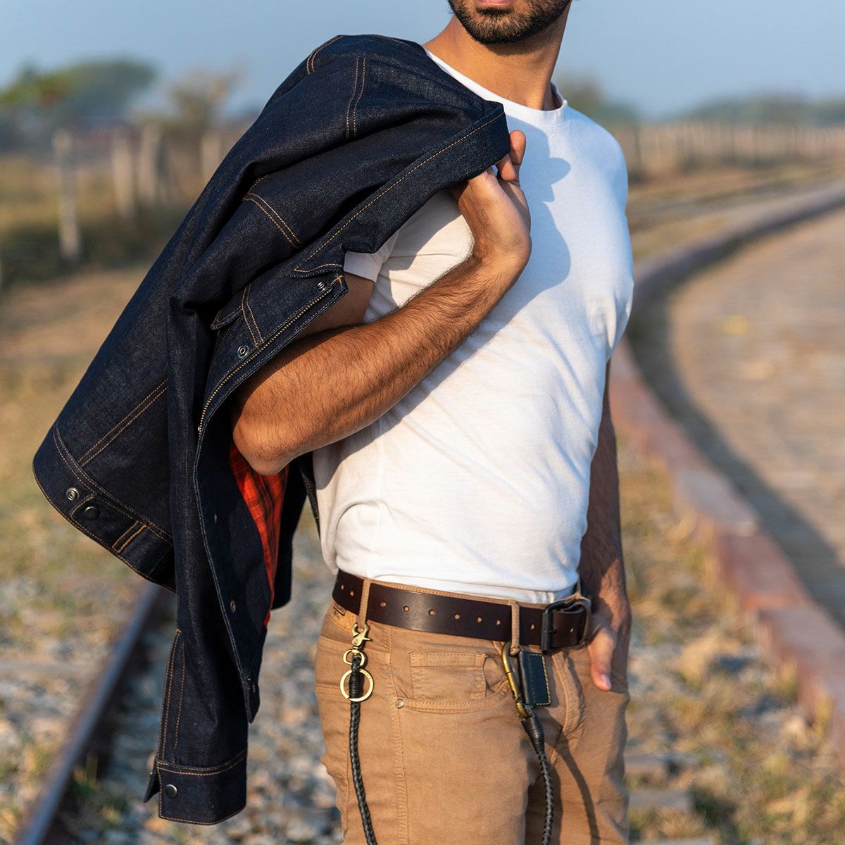 Trip Machine｜”ゼロ” デニム ライディングジャケット｜ファブリック｜インディゴ｜モデル着用