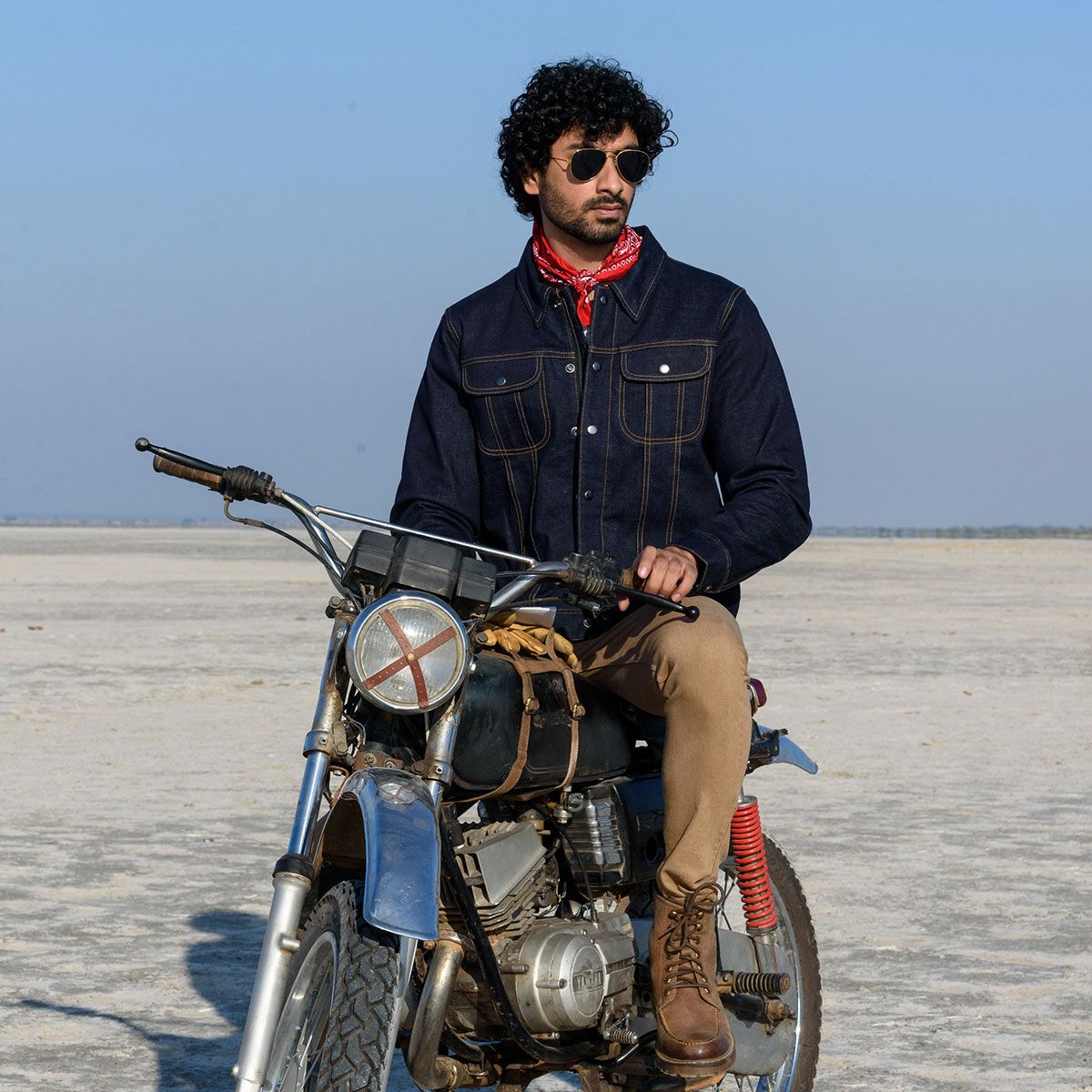 Trip Machine｜”ゼロ” デニム ライディングジャケット｜ファブリック｜インディゴ｜モデル着用