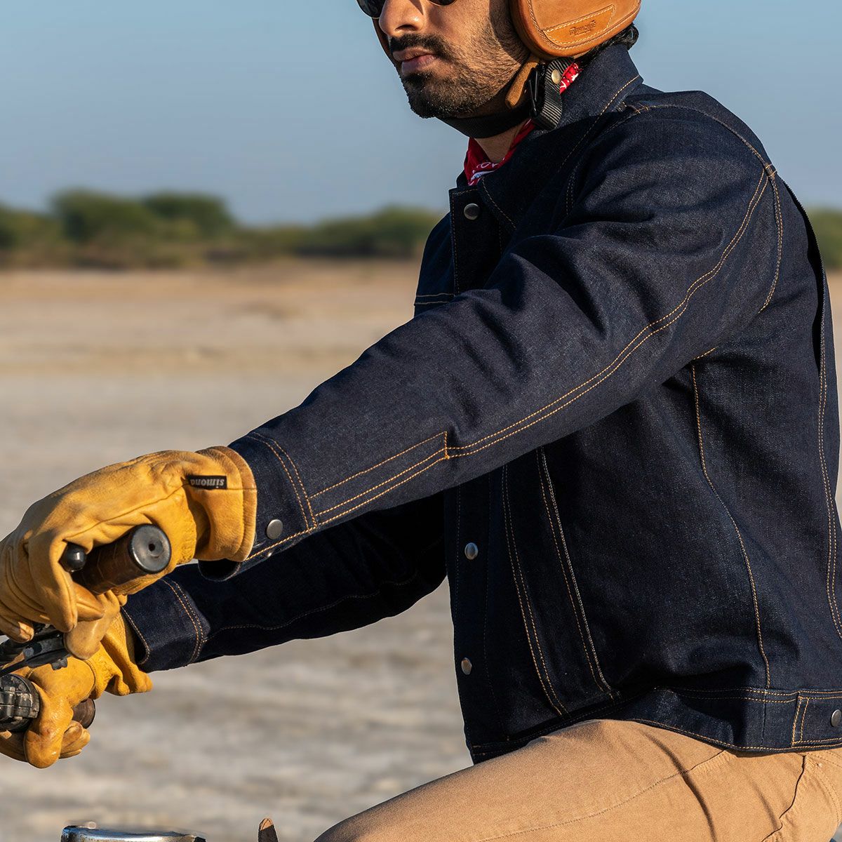 Trip Machine｜”ゼロ” デニム ライディングジャケット｜ファブリック｜インディゴ｜モデル着用