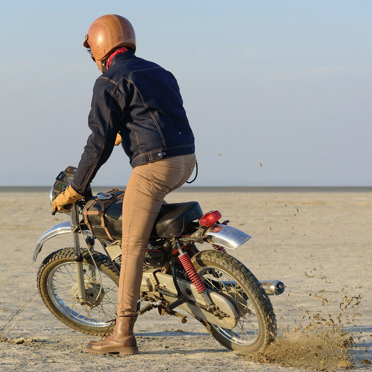 Trip Machine｜”ゼロ” デニム ライディングジャケット｜ファブリック｜インディゴ｜モデル着用