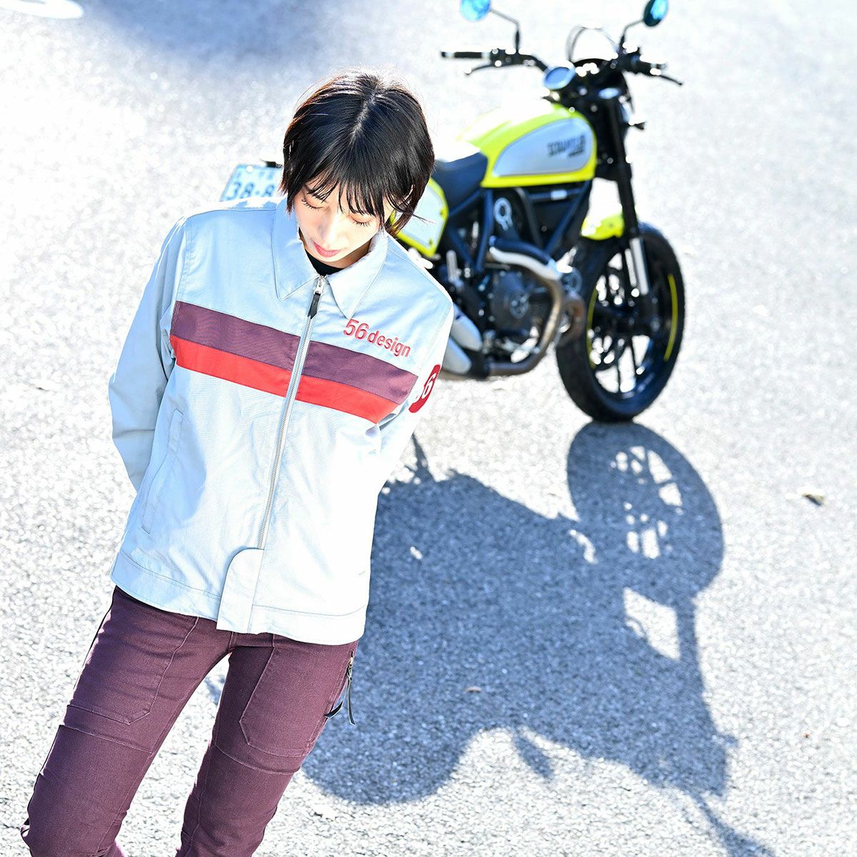 56design｜フィフティーズ ブルゾン｜ファブリック｜スカイブルー｜モデル着用