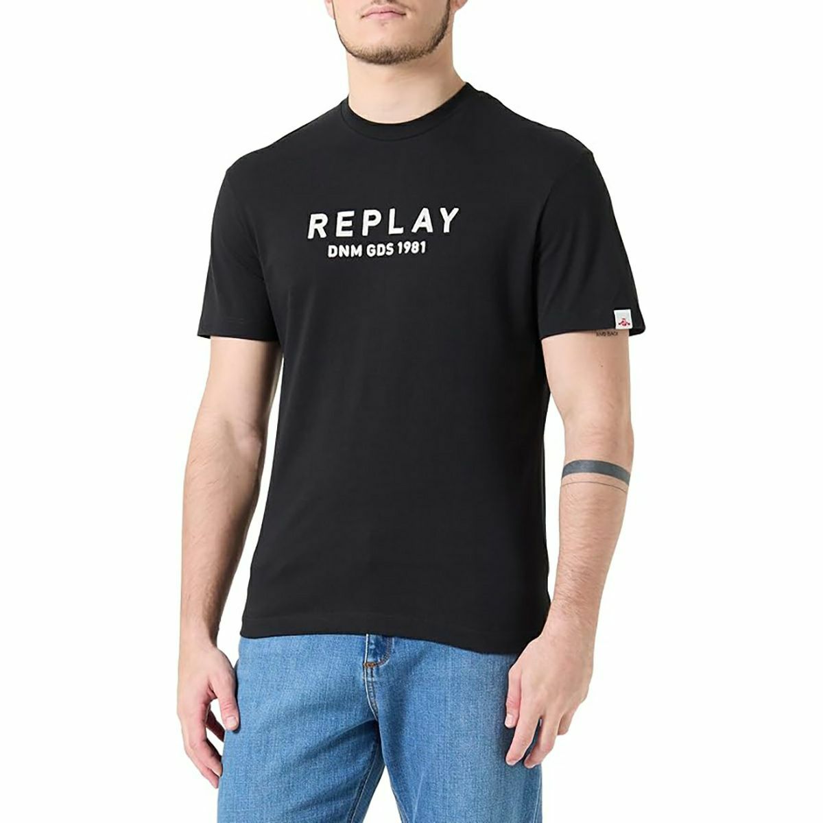 Replay｜リラックスフィット レタリング Tシャツ｜ブラック｜モデル着用