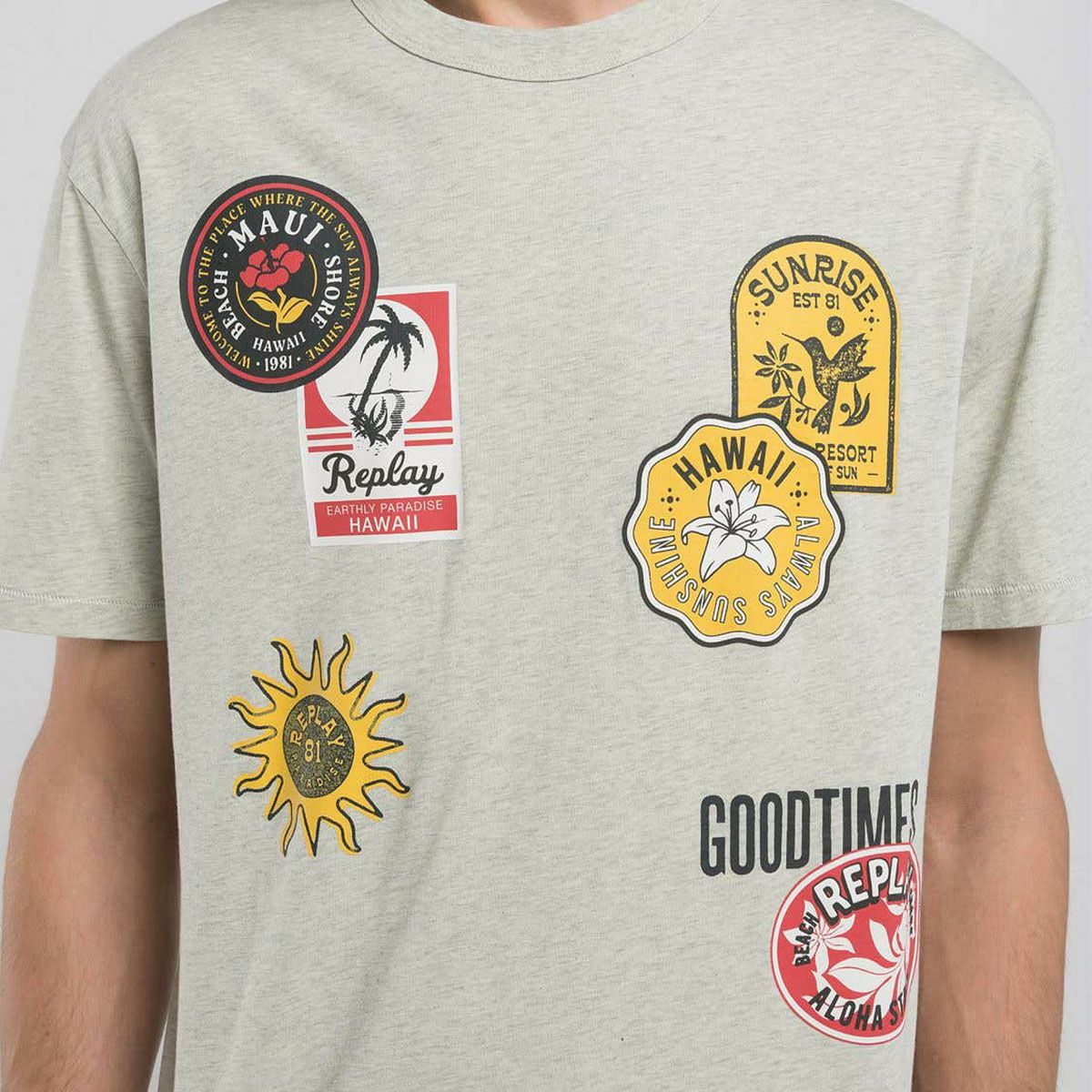 Replay｜エフェクト パッチ Tシャツ｜ライトミントメランジ｜モデル着用