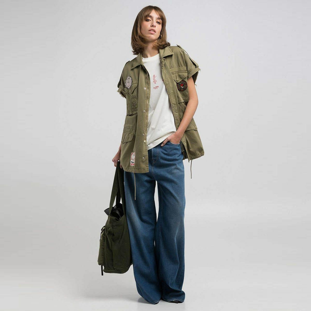 Replay｜ドローストリング ツイル シャツ｜ウィードグリーン｜モデル着用