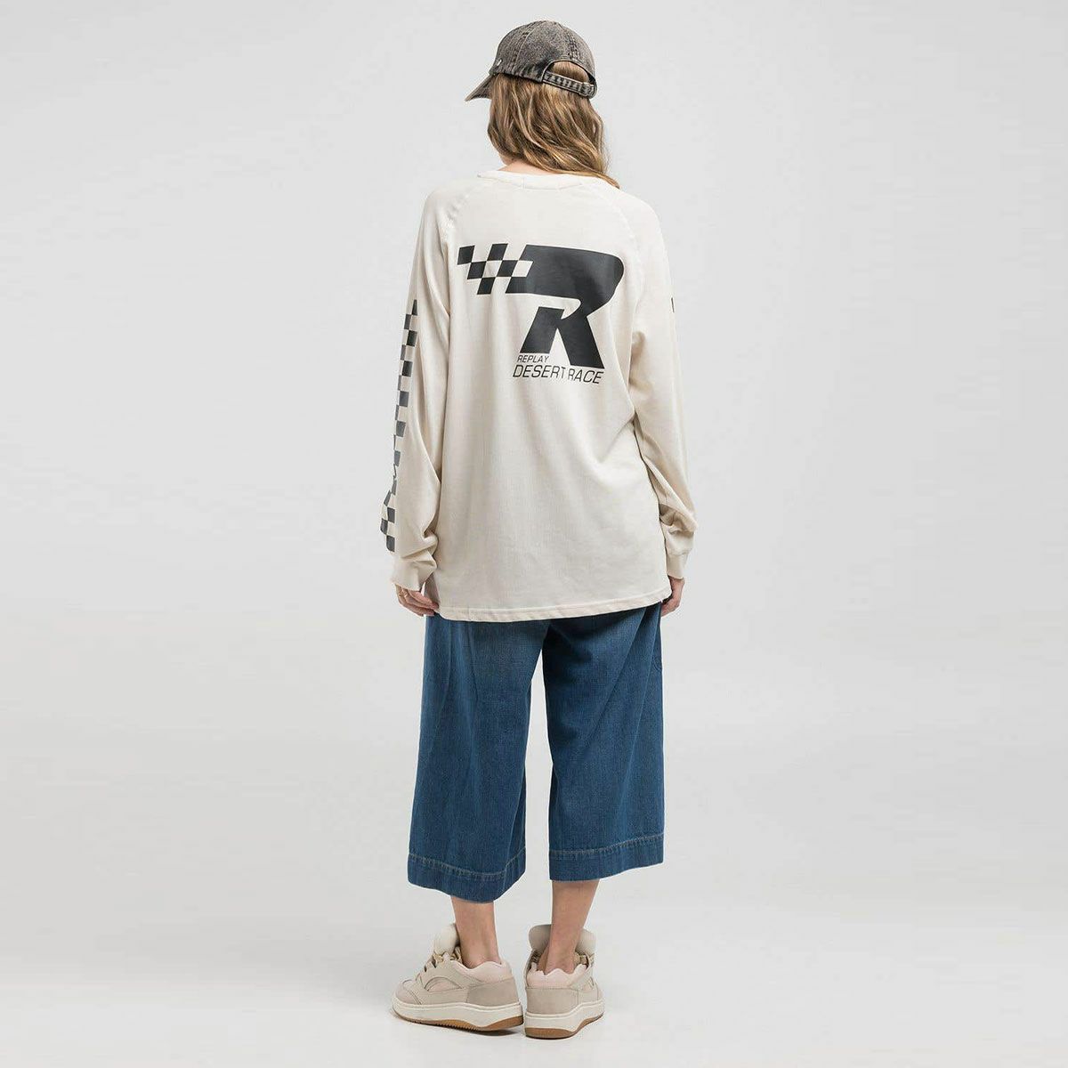 Replay｜チェッカープリント ロングスリーブ Tシャツ｜バターホワイト｜モデル着用