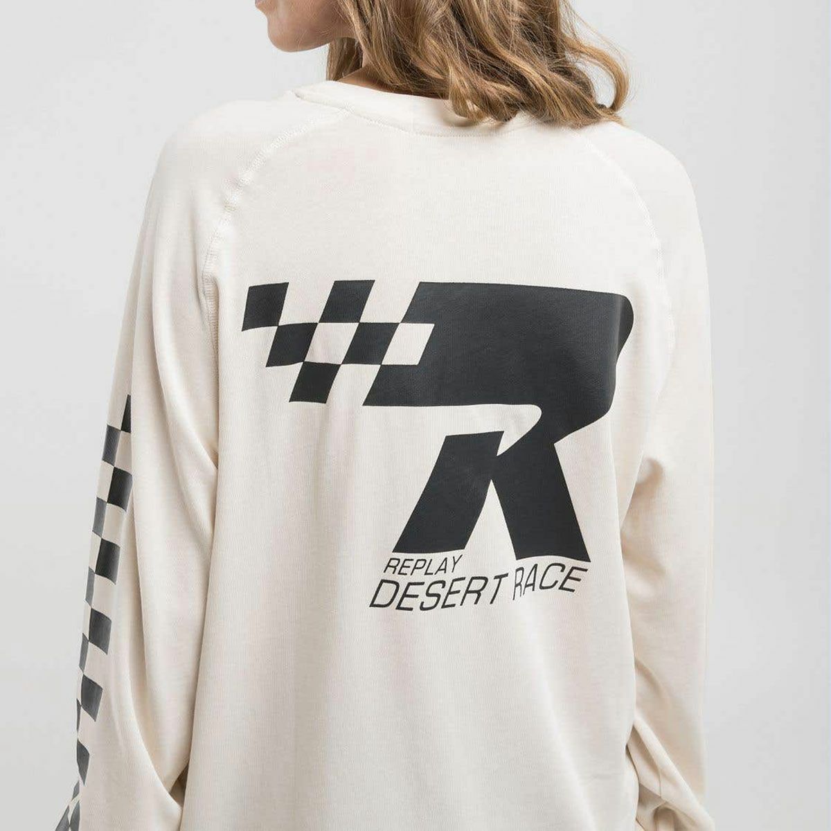 Replay｜チェッカープリント ロングスリーブ Tシャツ｜バターホワイト｜モデル着用