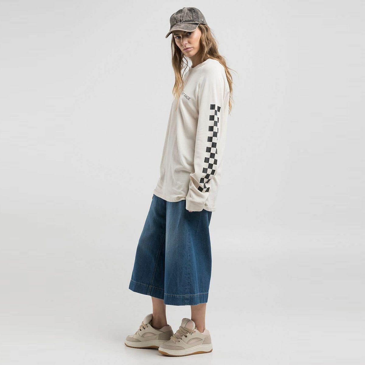 Replay｜チェッカープリント ロングスリーブ Tシャツ｜バターホワイト｜モデル着用